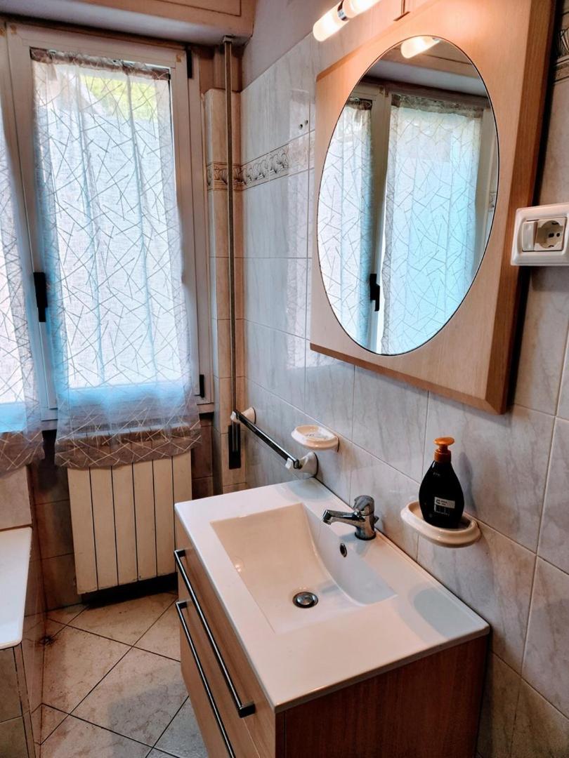 Kidonia - Iseo Lake Apartmens Sale Marasino Bagian luar foto