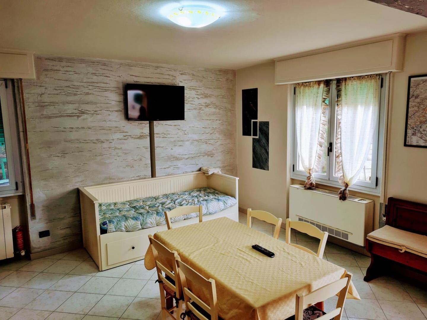Kidonia - Iseo Lake Apartmens Sale Marasino Bagian luar foto